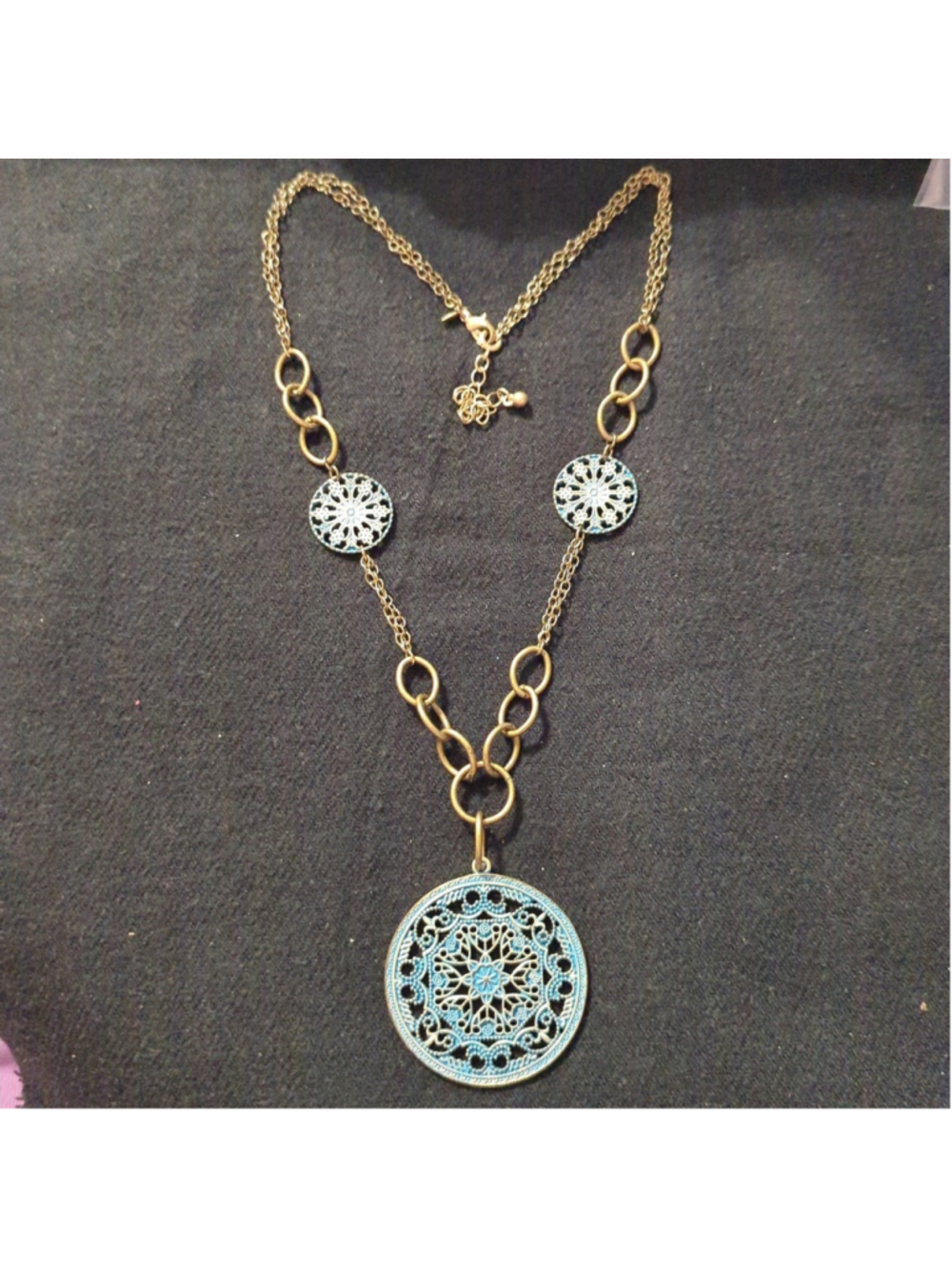 Vintage Avon Gold Tone Blue Mandala Filagree Pendant Statement Necklace